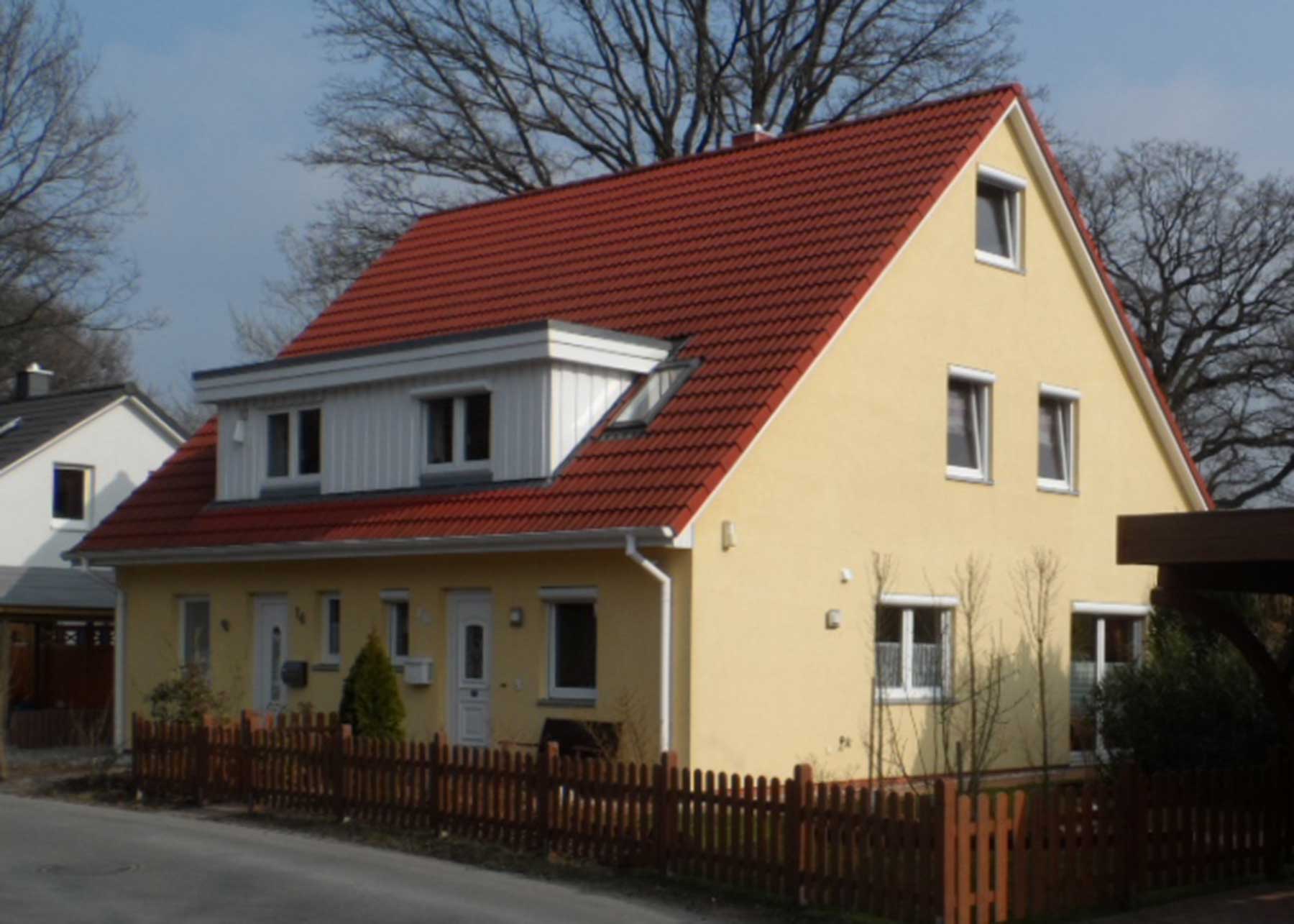 Foto vom Satteldach-Haus von FIKO-Hausbau